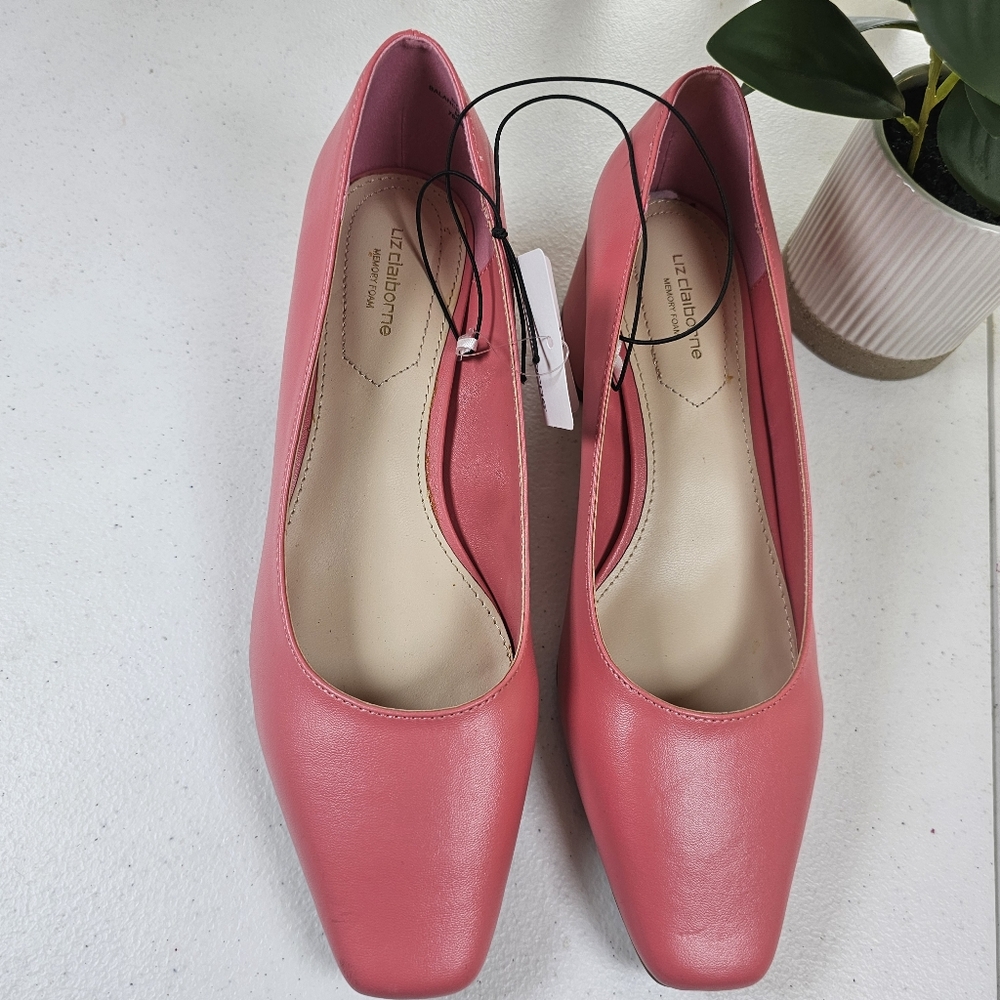 Liz Claiborne Women's Pink Square-Toe Flats, Color Rose Garden Size 8‎